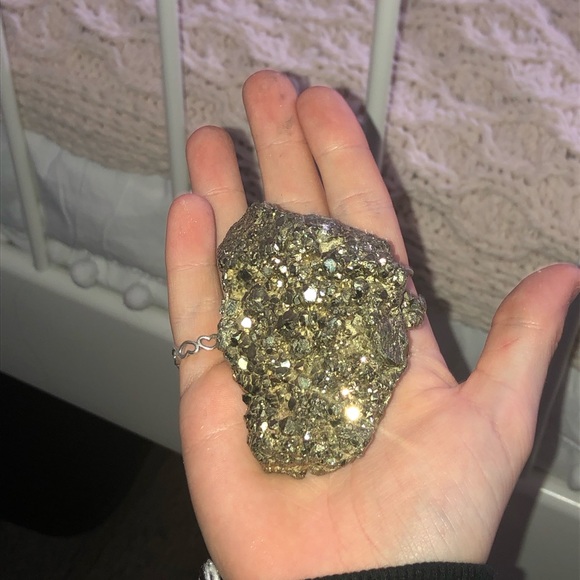 Large amazing quality pyrite chunk💛 - Picture 2 of 2